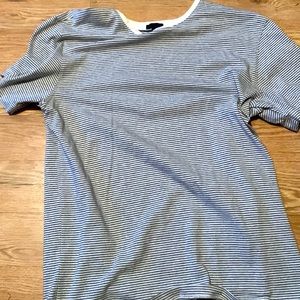 Womens large shirt sleeve shirt worn once